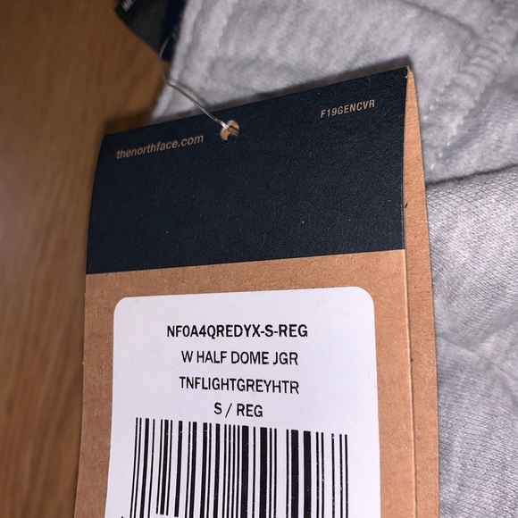 NWT The North Face Half Dome Joggers, Size Small - Picture 10 of 11